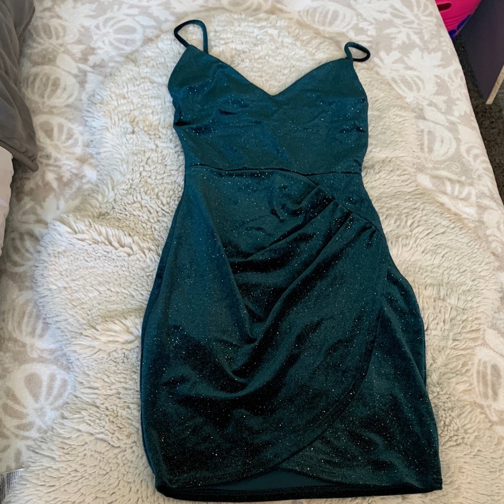 Windsor Glittery Velvet Mini Dress EUC